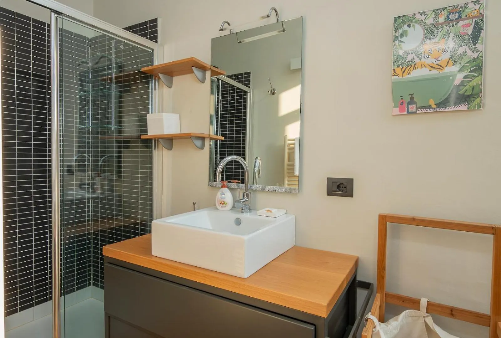 Xenia Apartments - Central Apartment In Porta Romana Milan 0*,  Italy